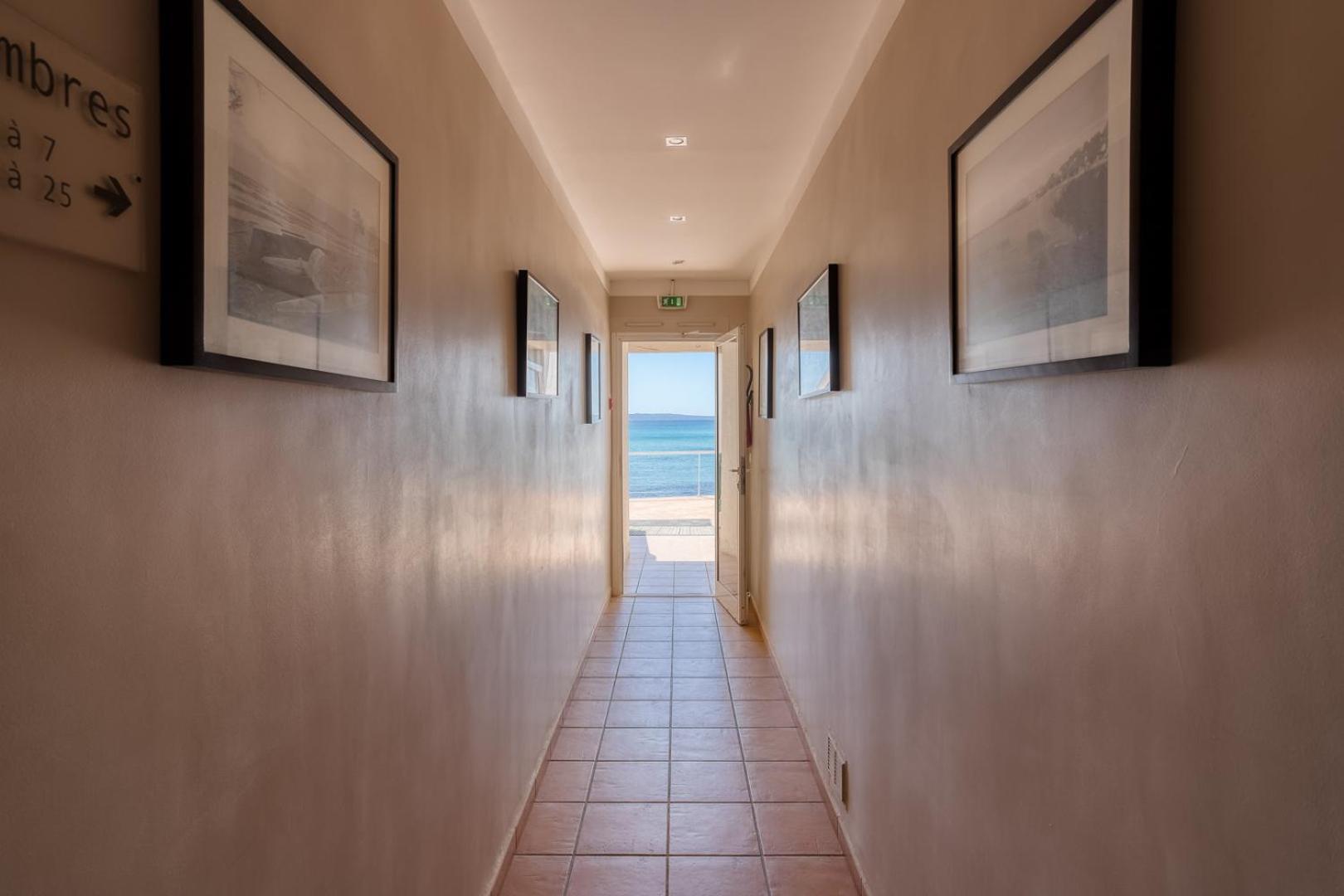 Roc Hotel Le Lavandou Exterior foto